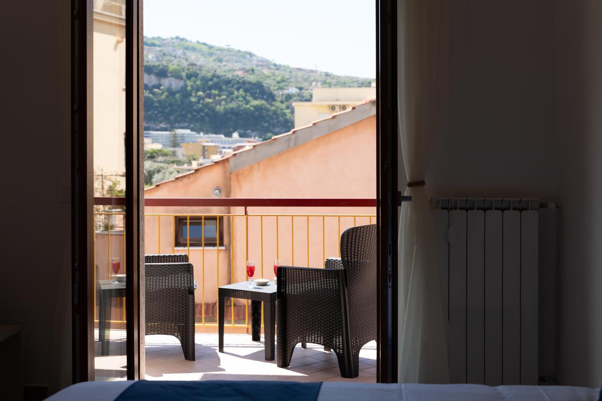 Mifra Suites Półwysep Sorrentyński Zewnętrze zdjęcie